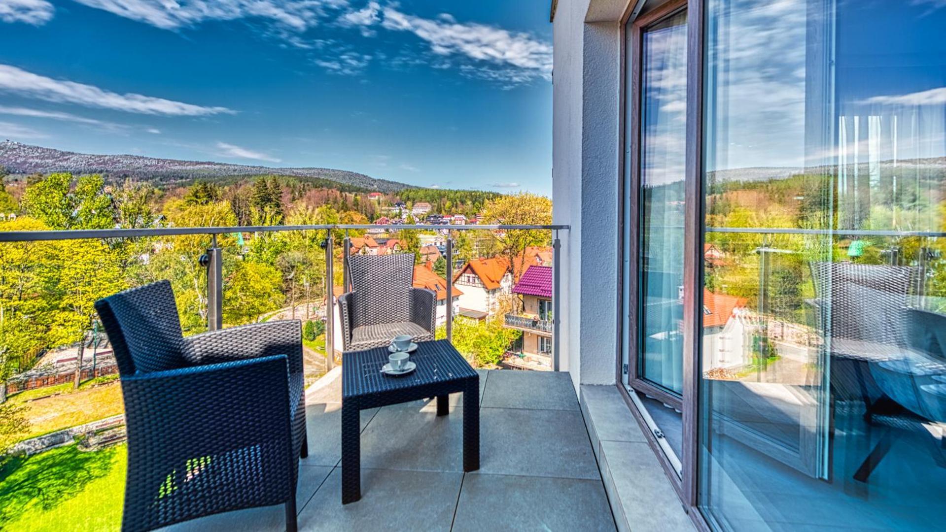 Apartamenty Z Basenem I Saunami Stone Hill Resort II Vip Centrum By Royal Aparts شكلارسكا بوريبا المظهر الخارجي الصورة