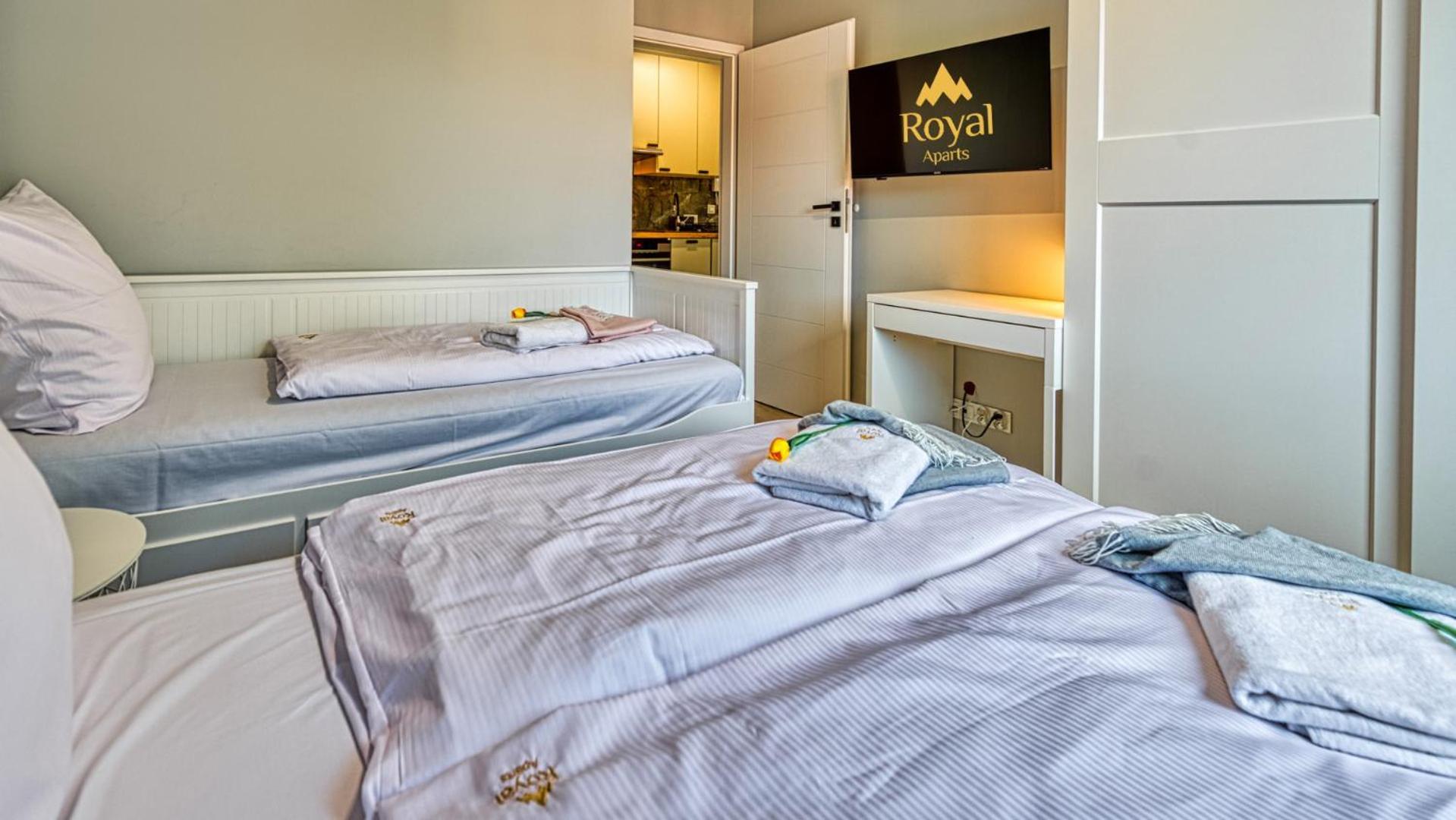 Apartamenty Z Basenem I Saunami Stone Hill Resort II Vip Centrum By Royal Aparts شكلارسكا بوريبا المظهر الخارجي الصورة